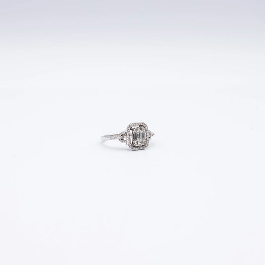 18k White Gold Baguette & Round Diamond Halo Ring | Size M