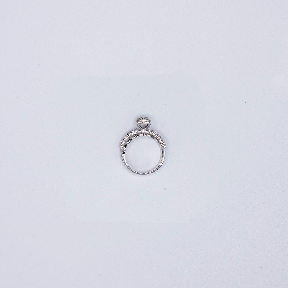 18k White Gold Baguette & Round Diamond Halo Ring | Size N