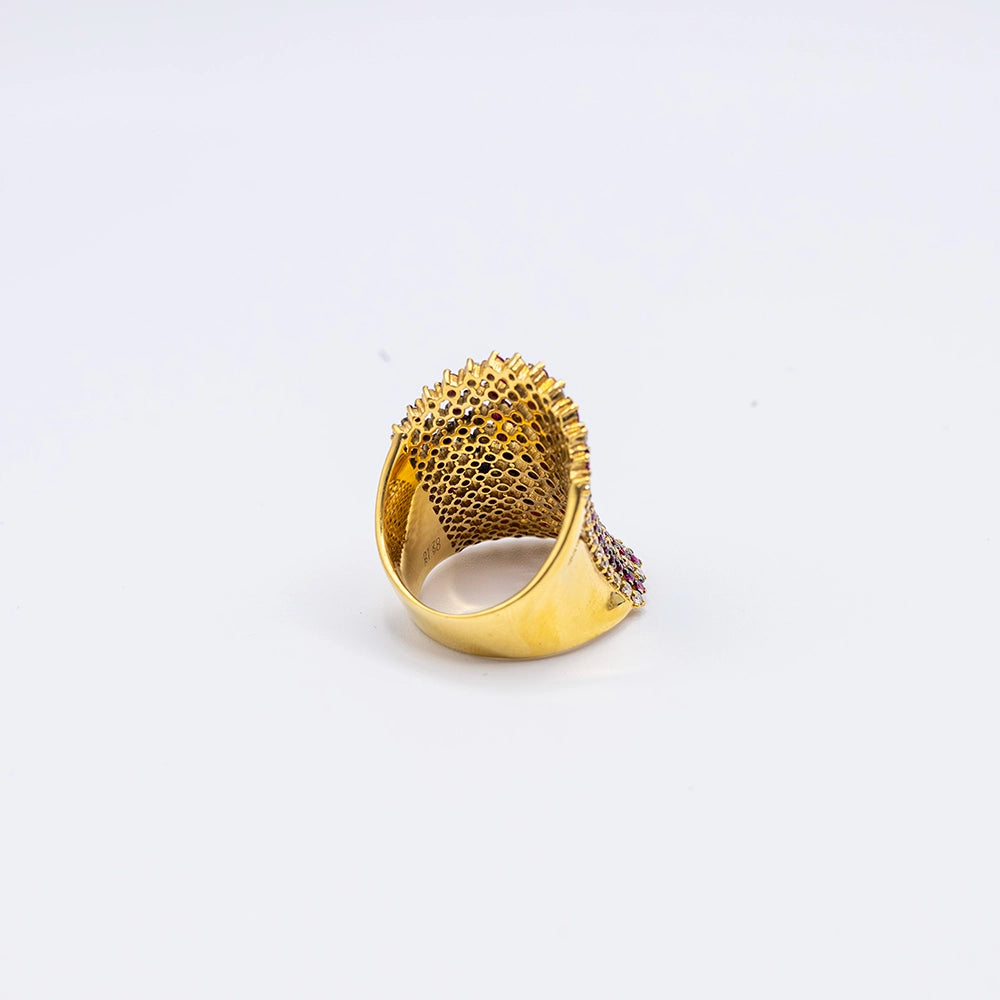 18k Yellow Gold Round Diamond & Ruby Honeycomb Pave Ring | Size P