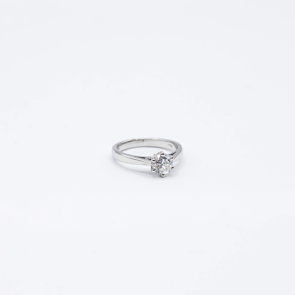 18k White Gold Round Diamond 6 Claw, Solitaire Ring | Size N
