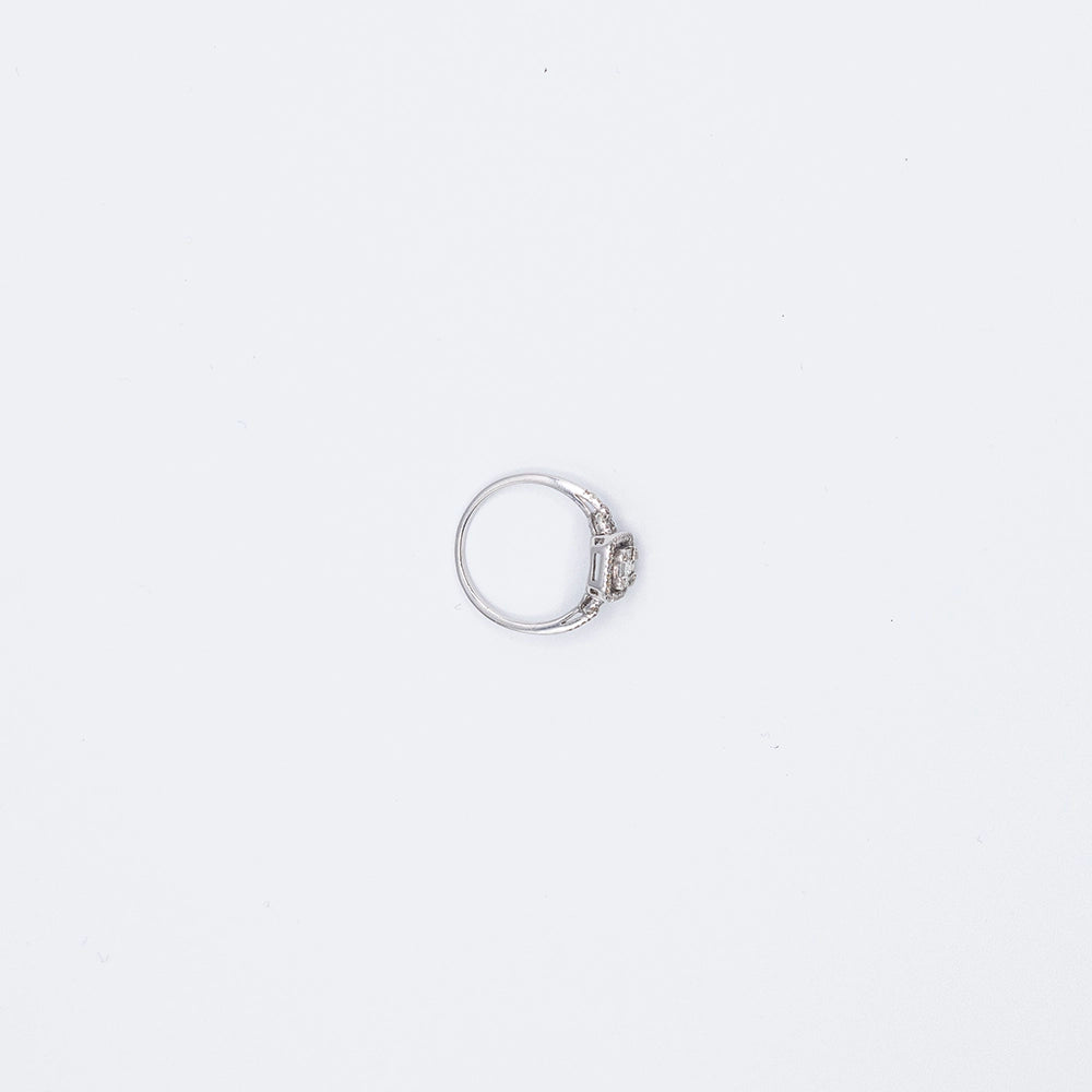 18k White Gold Baguette & Round Diamond Halo Ring | Size M