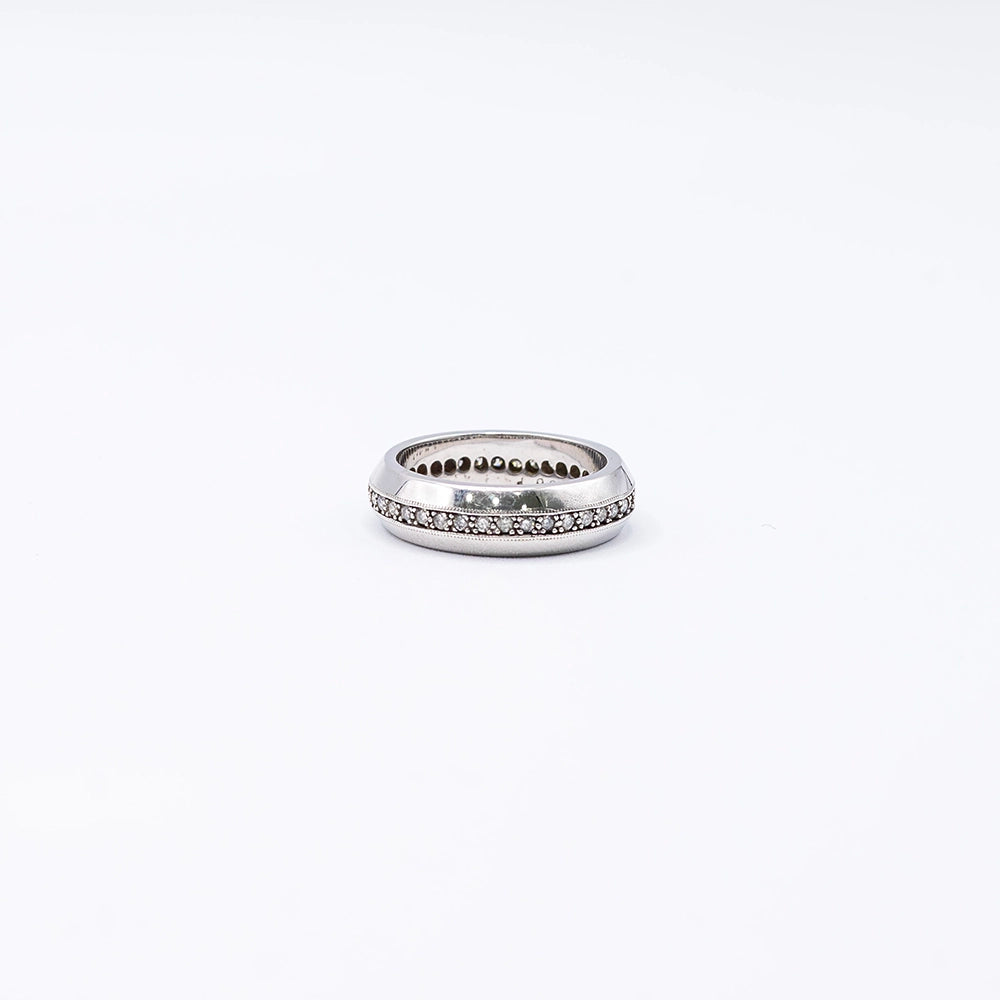 9k White Gold Round Diamond Pave Ring | Size N