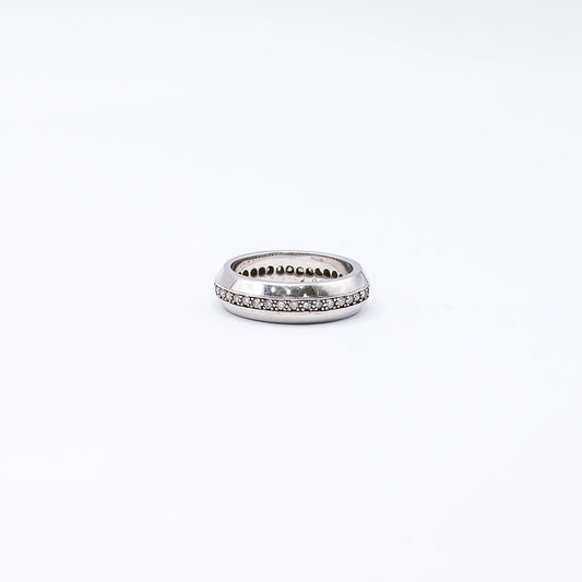 9k White Gold Round Diamond Pave Ring | Size N