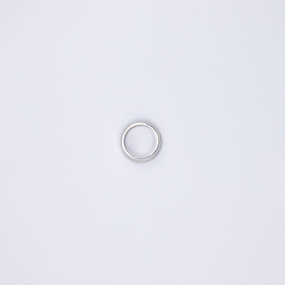 9k White Gold Round Diamond Pave Ring | Size N