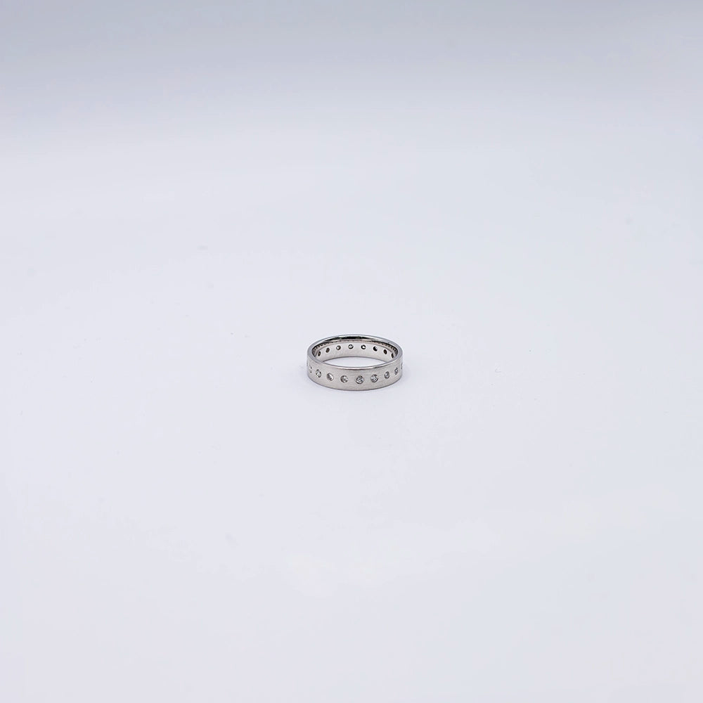 9k White Gold Round Diamond Rub Over Ring | Size N