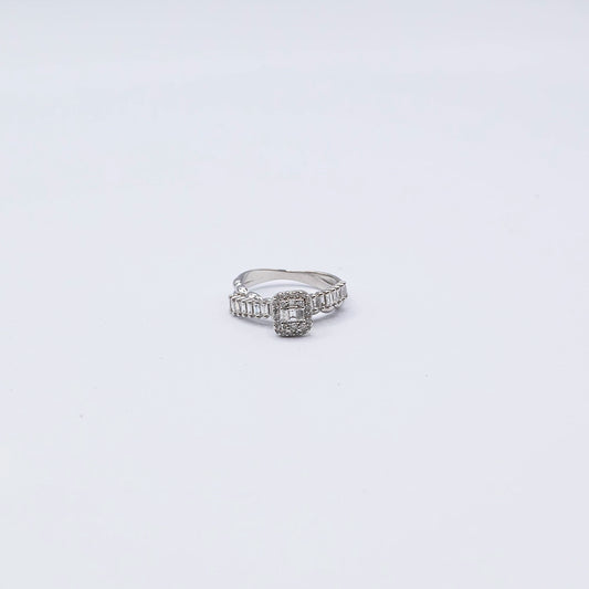 18k White Gold Baguette & Round Diamond Halo Ring | Size N