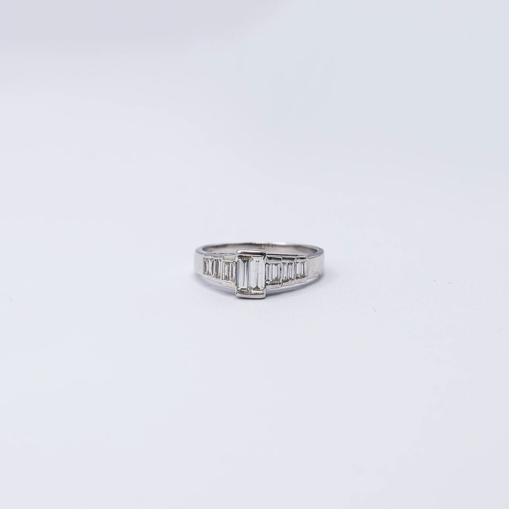 14k White Gold Baguette Diamond Rub Over Ring | Size R