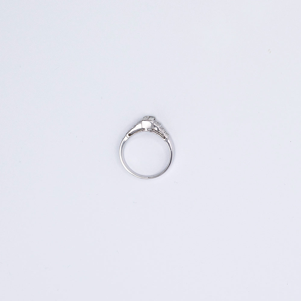14k White Gold Baguette Diamond Rub Over Ring | Size R