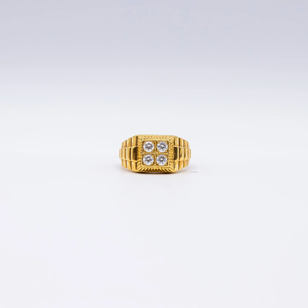 18k Yellow Gold Round Diamond 4 Stone, Bead Set Ring | Size T