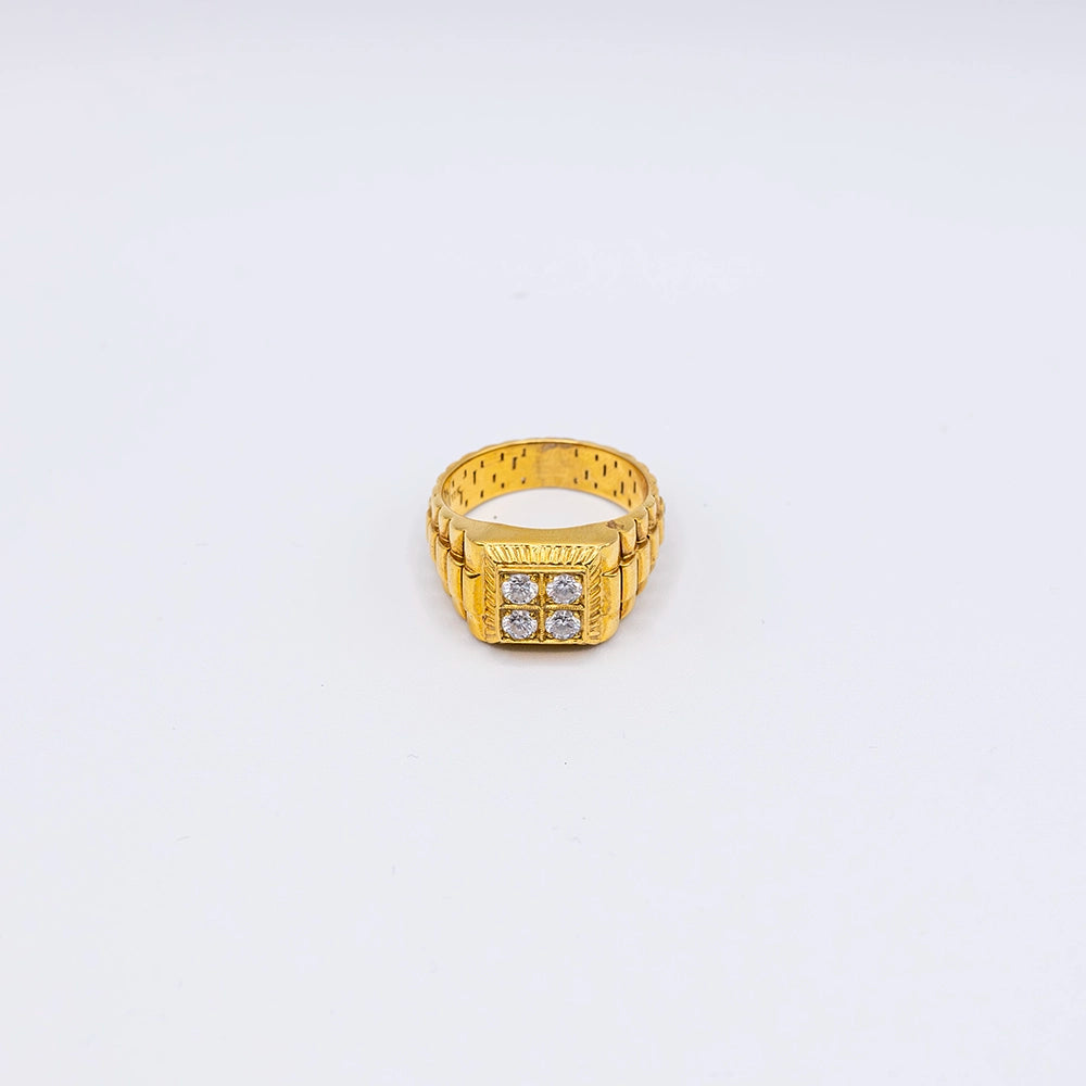 18k Yellow Gold Round Diamond 4 Stone, Bead Set Ring | Size T