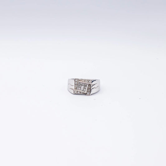 9k White Gold Round & Princess Diamond Pave Ring | Size U