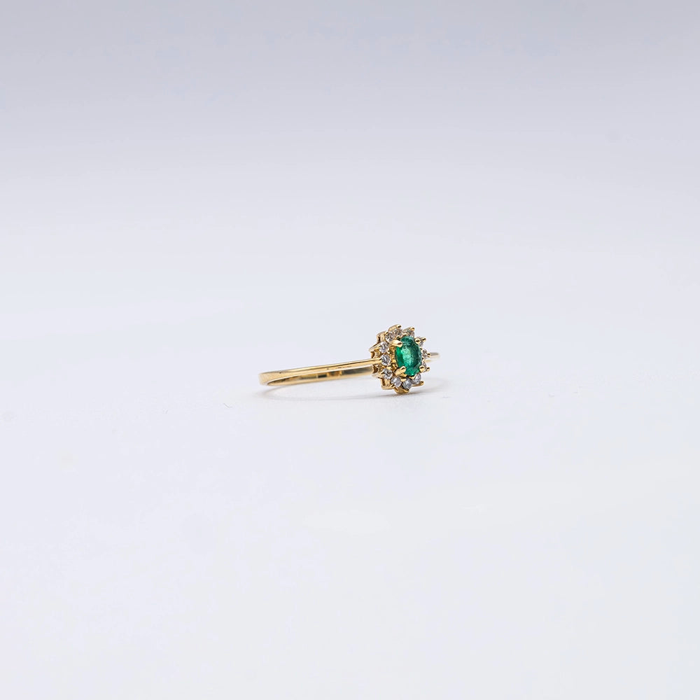 18k Yellow Gold Oval Emerald 4 Claw Ring | Size N