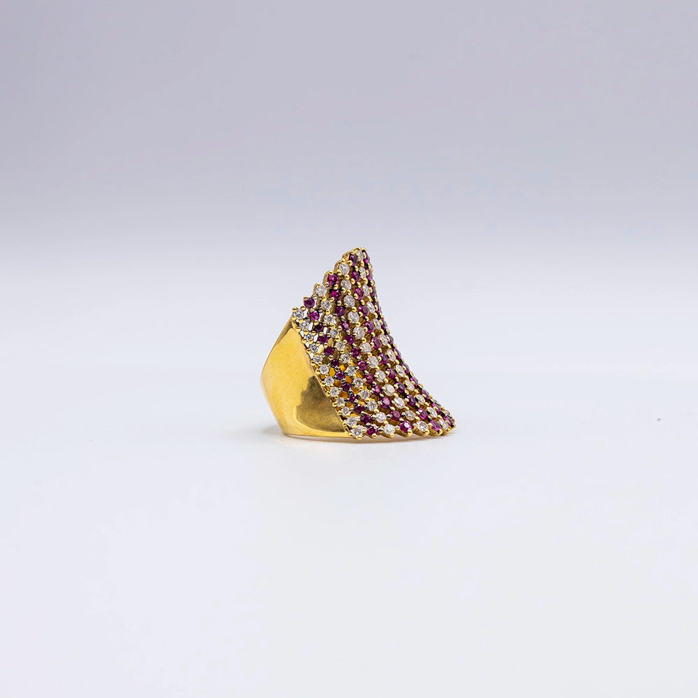 18k Yellow Gold Round Diamond & Ruby Honeycomb Pave Ring | Size P
