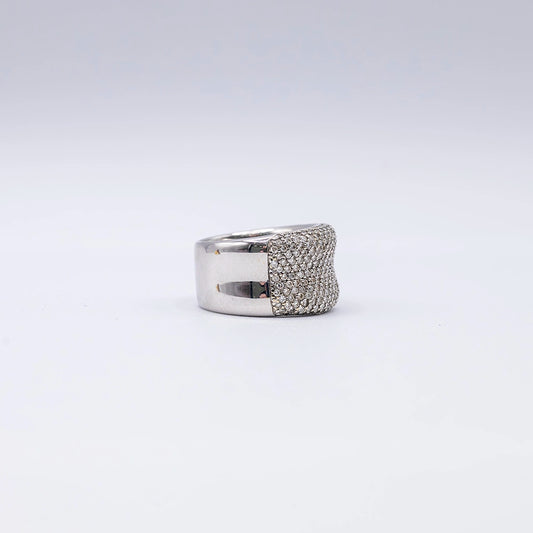18k White Gold Round Diamond Honeycomb Pave Ring | Size R