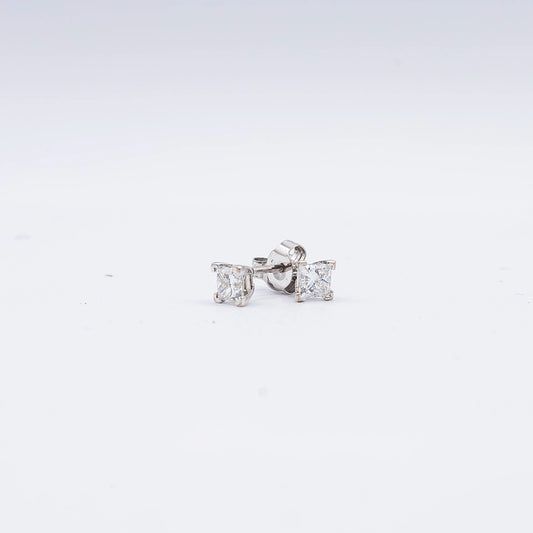 18k White Gold Princess Diamond Stud Earrings